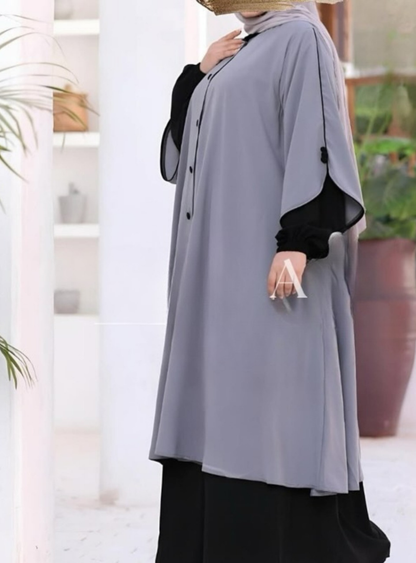 Abaya avec cape & boutons nacrés